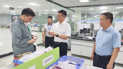 鐘山縣政府與臻業(yè)誠產研院聯(lián)合開展賀州企業(yè)服務調研，助力實體經濟新發(fā)展